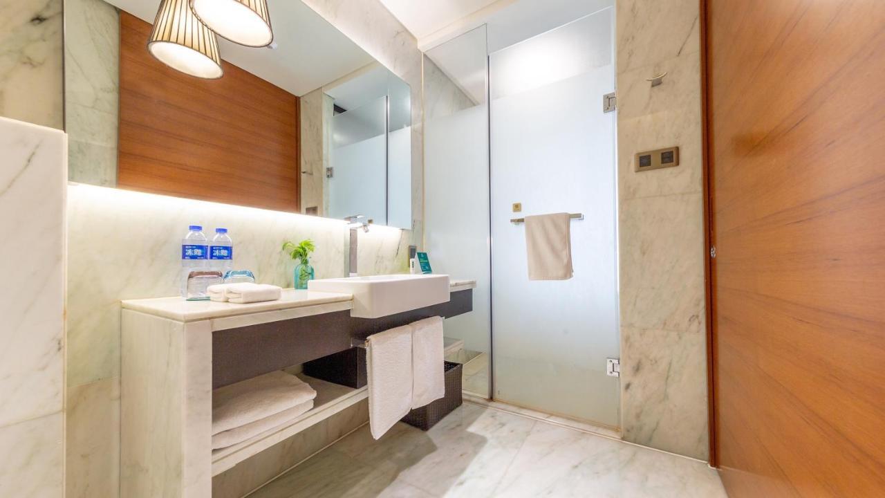 Standard King Room,1283161369:JPEG